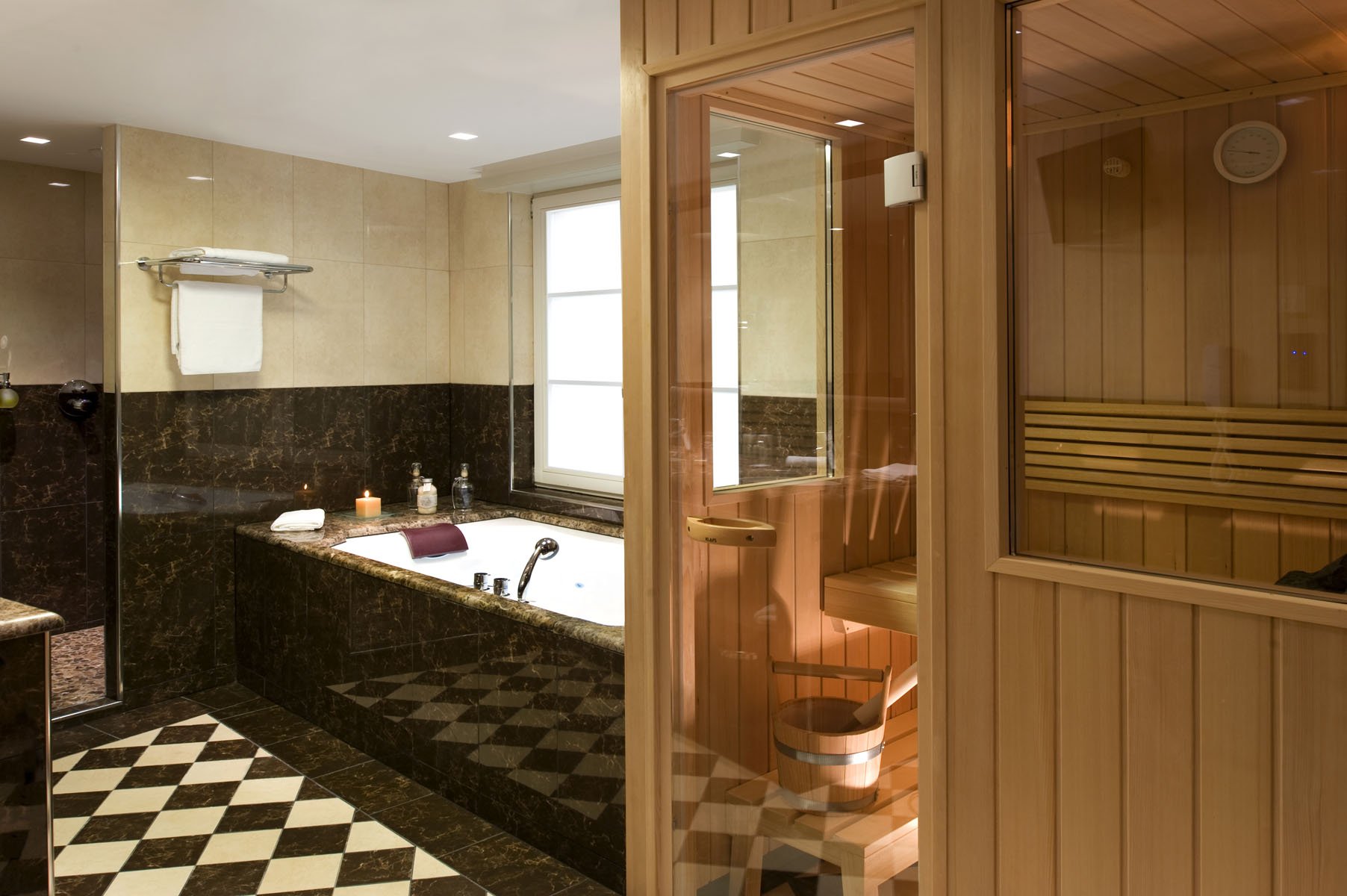 Chambre avec Jacuzzi privatif Alsace & Vosges Suites de Luxe